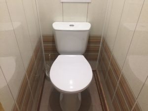 Отделка ванной комнаты пластиковыми панелями дизайн совмещенный санузел (49 фото)