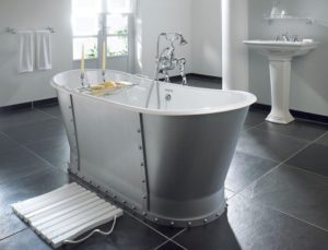 Какую ванну лучше выбрать – акриловую или стальную